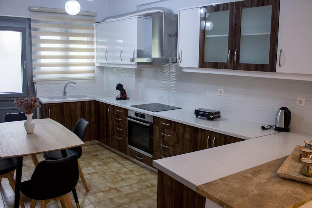 Spacious Apartment In The Heart Of Pythagorion Zewnętrze zdjęcie