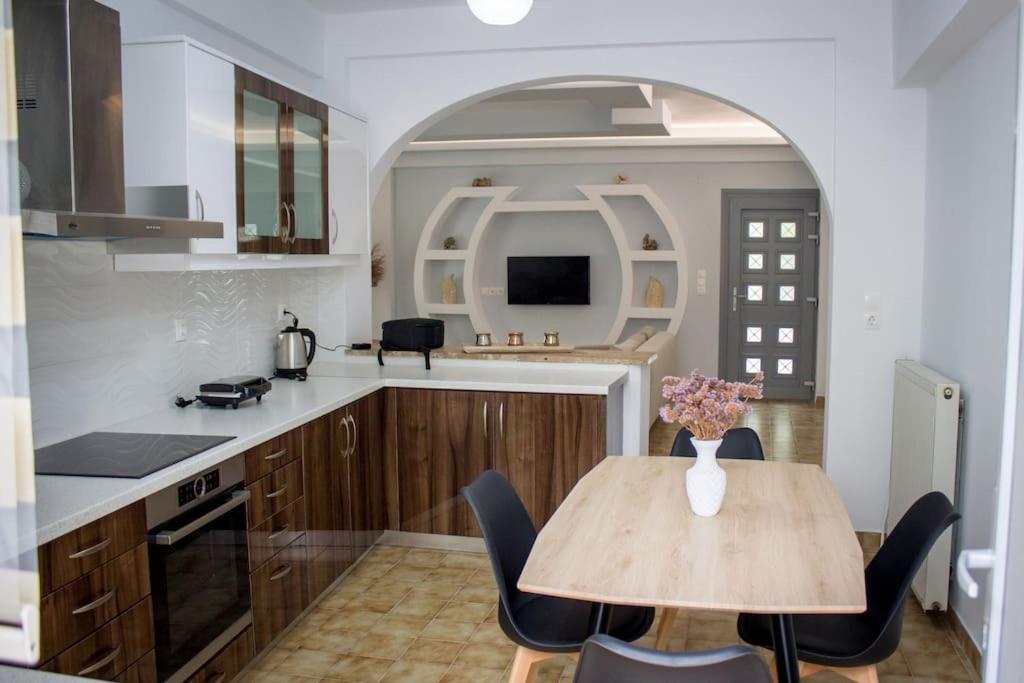 Spacious Apartment In The Heart Of Pythagorion Zewnętrze zdjęcie
